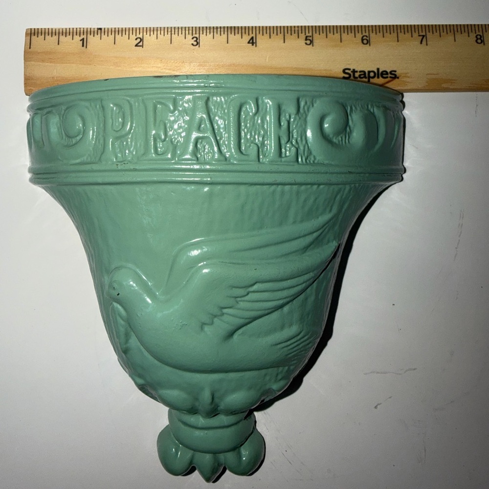 Vintage 1976 Royal Creations Metal Wall Pocket - Peace Dove - Custom sage green - Picture 9 of 11